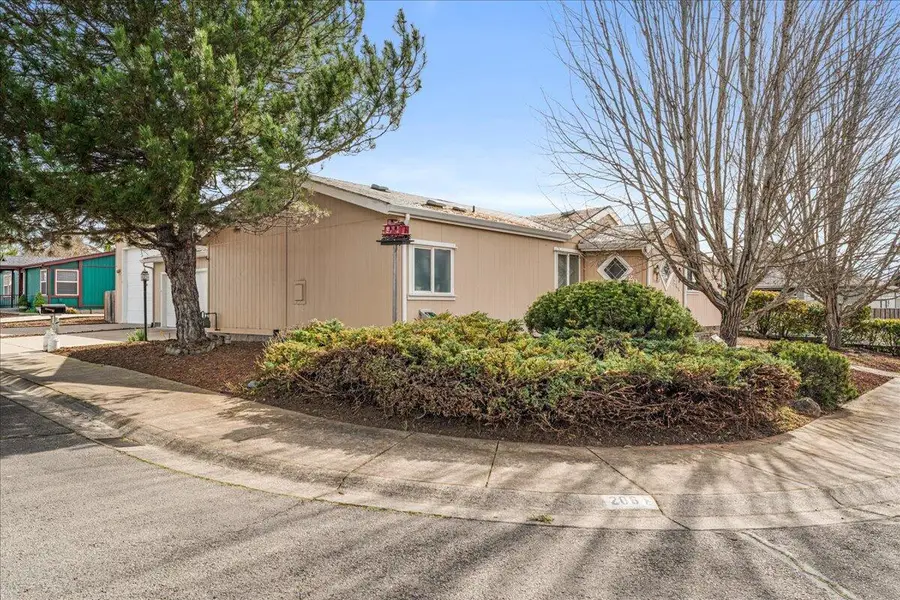 206 Eagle View Drive, Eagle Point, OR 97524 - #3