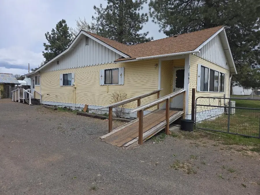 31663 Oregon 70, Bonanza, OR 97623 - #2