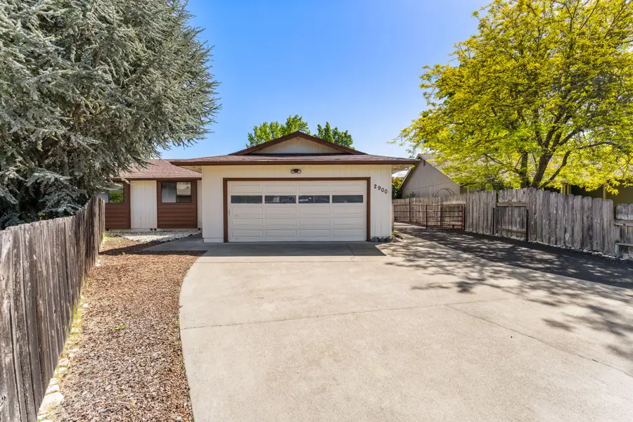 2900 Lois Lane, Grants Pass, OR 97527 - #2