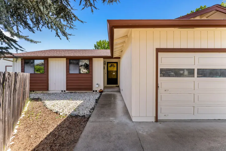 2900 Lois Lane, Grants Pass, OR 97527 - #3