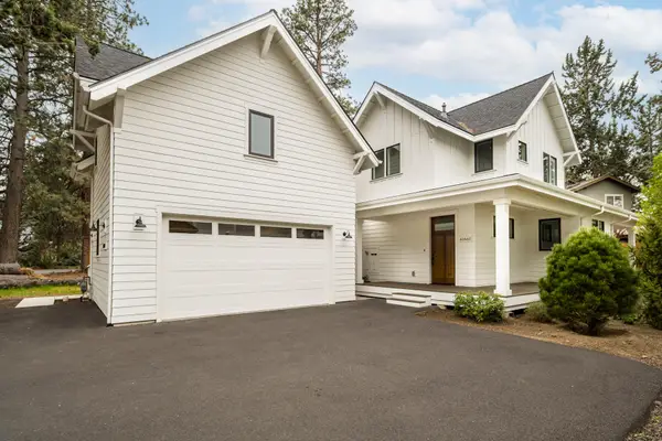 61661 Woodriver Drive #1-2, Bend, OR 97702