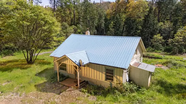 5525 Caves Highway, Cave Junction, OR 97523