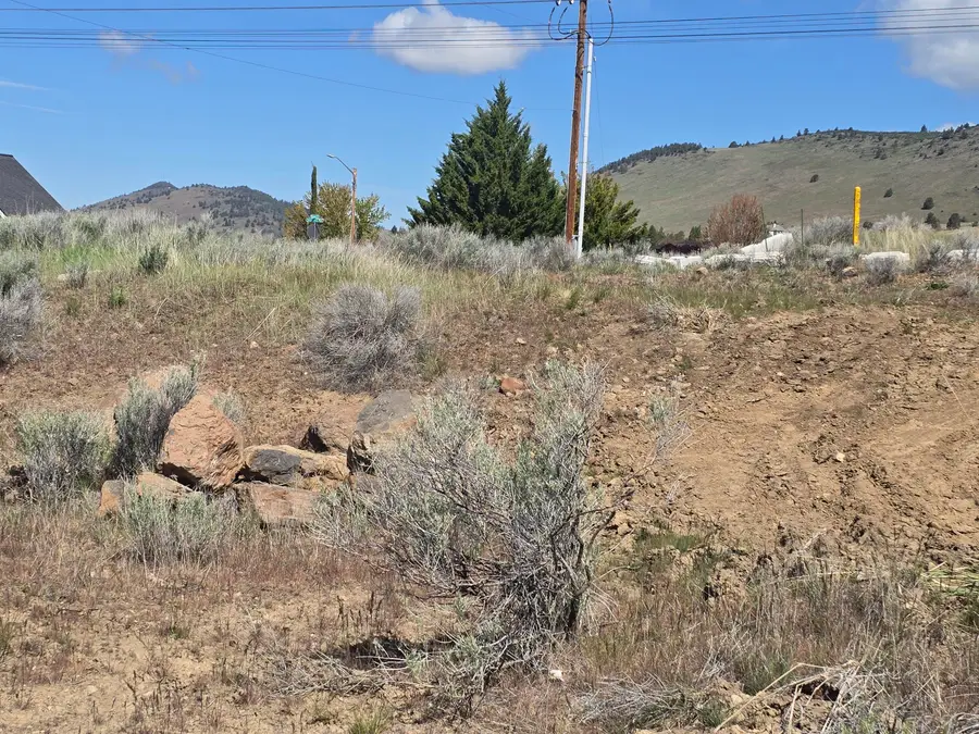 6001 Dove Hollow Drive, Klamath Falls, OR 97603 - #3