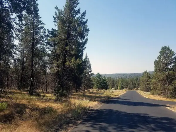 1123 Red Willow Drive, Klamath Falls, OR 97601