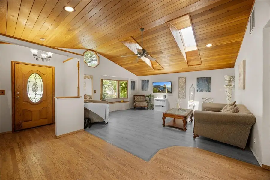 847 NW 5th Street, Grants Pass, OR 97526 - #3