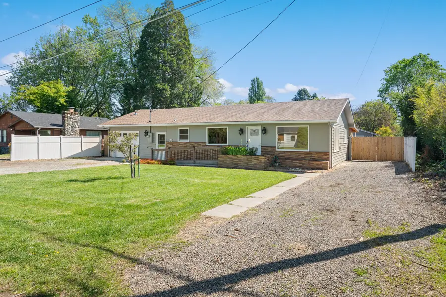 62 Winema Way, Medford, OR 97501 - #3