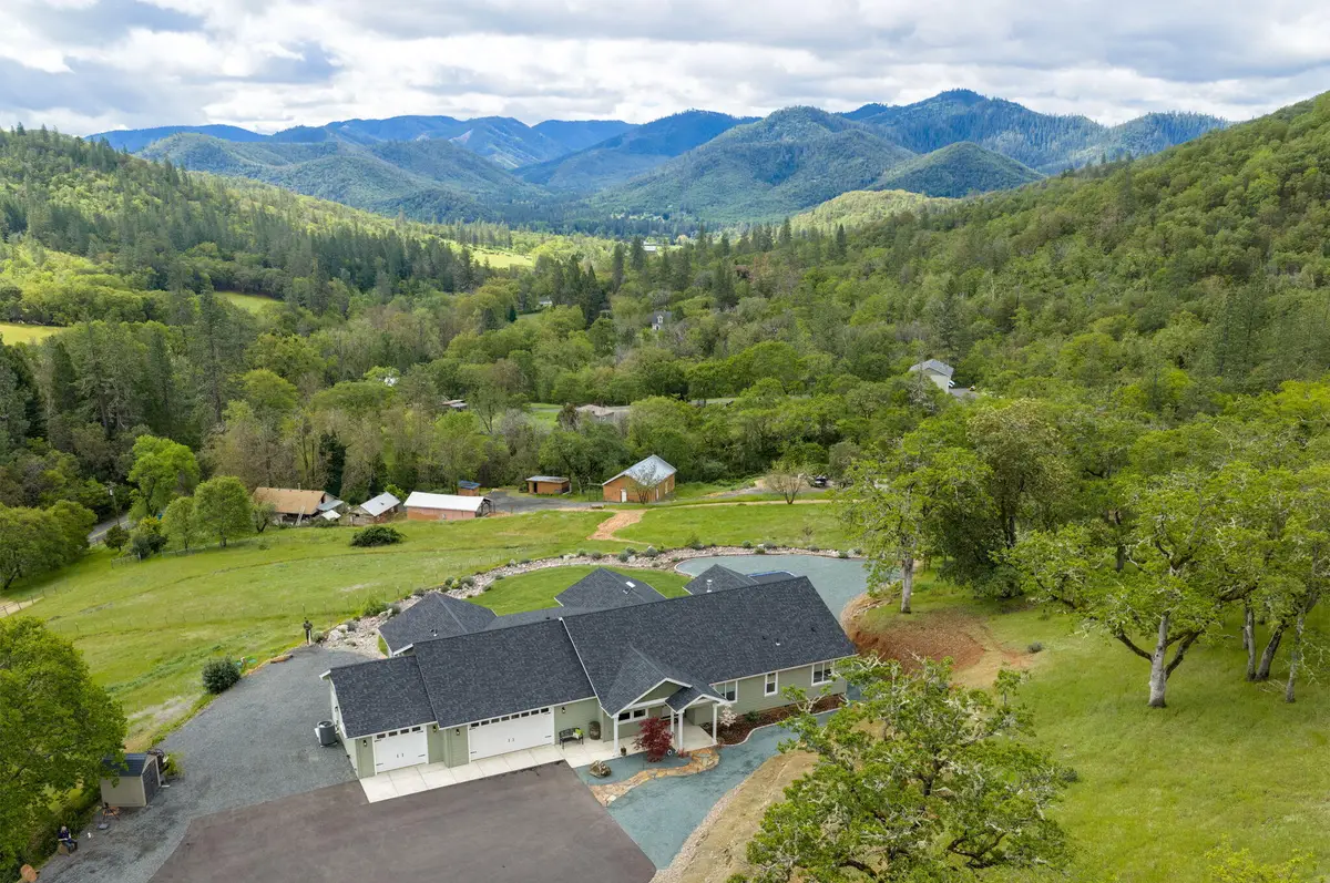 1455 Sardine Creek, Gold Hill, OR 97525 - #1