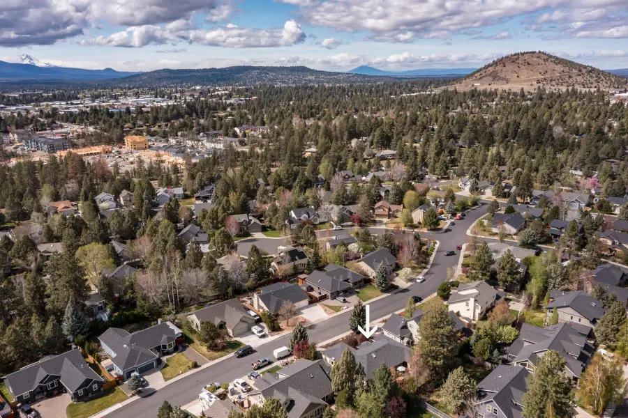 800 SE Shadowood Drive, Bend, OR 97702 - #3