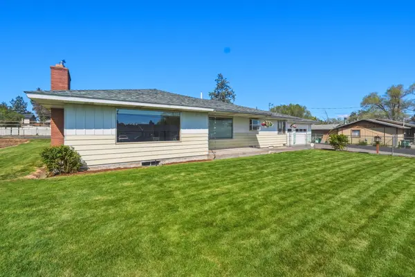 720 SW 1st Street, Madras, OR 97741
