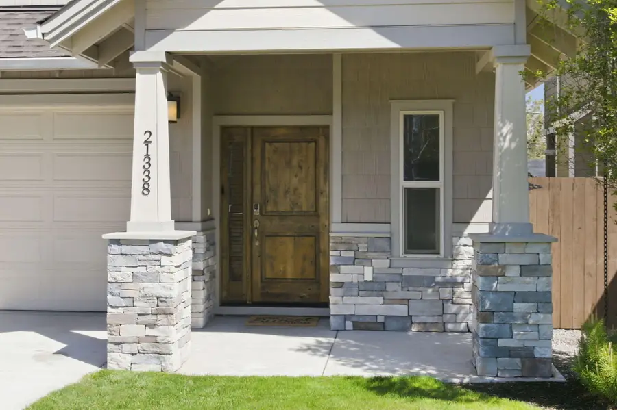 21338 NE Brooklyn Place, Bend, OR 97701 - #2