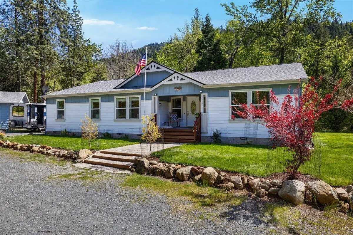 4829 Jumpoff Joe Creek Road, Grants Pass, OR 97526 - #1