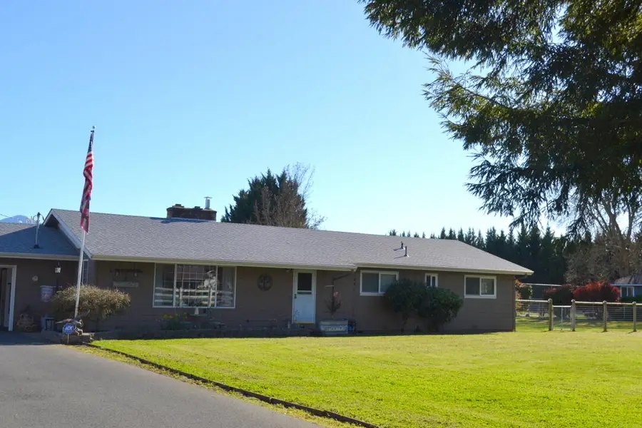 2821 S River Road, Grants Pass, OR 97527 - #2