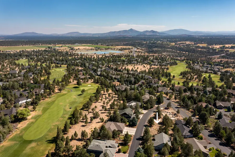 830 Willet Lane, Redmond, OR 97756 - #3