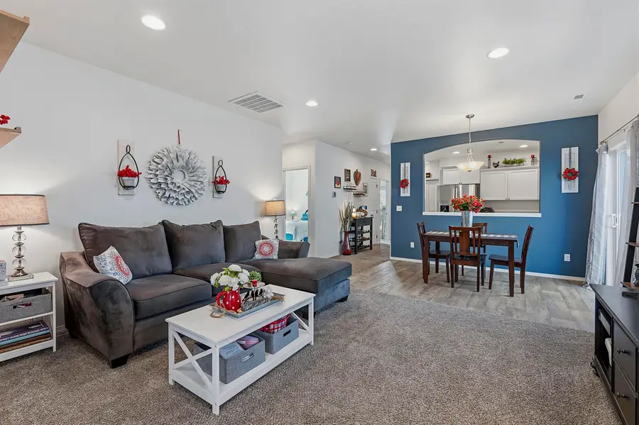 2426 NW Ivy Way, Redmond, OR 97756 - #3