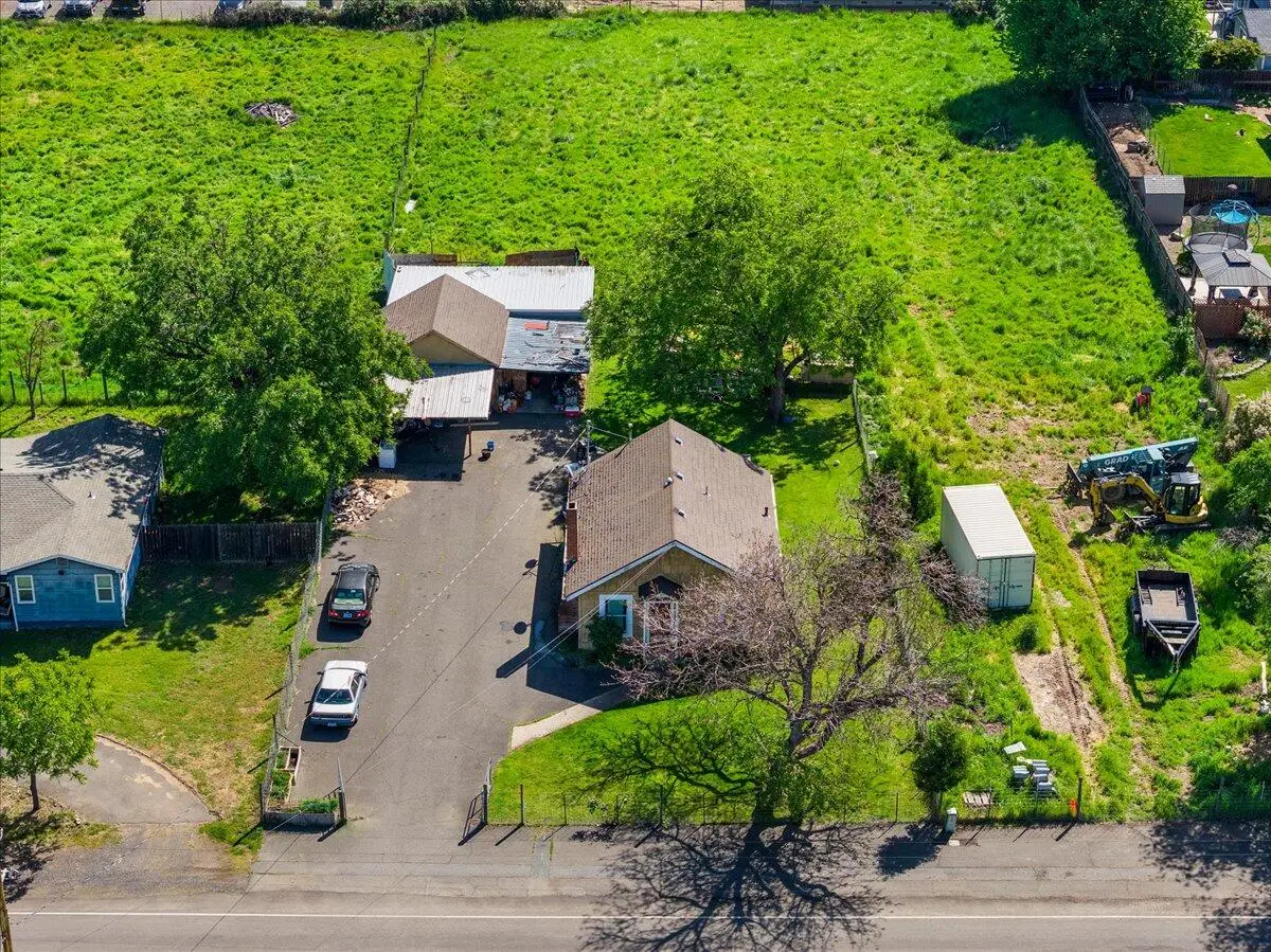 849 Cherry Street, Medford, OR 97501 - #1