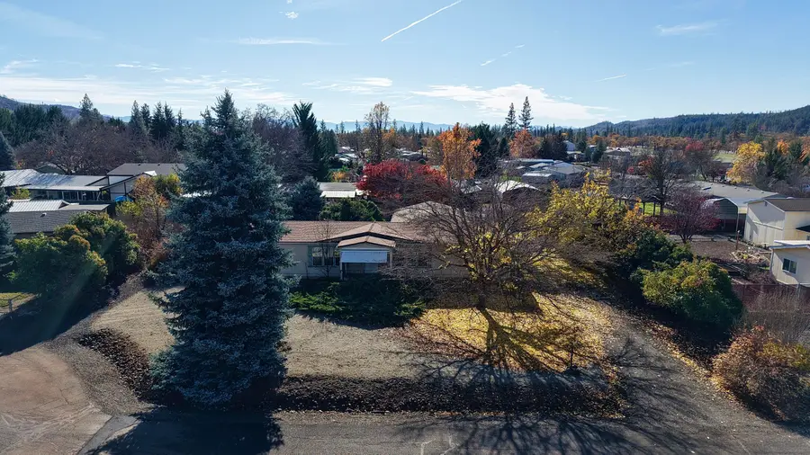 501 Buckhorn Lane, Shady Cove, OR 97539 - #3