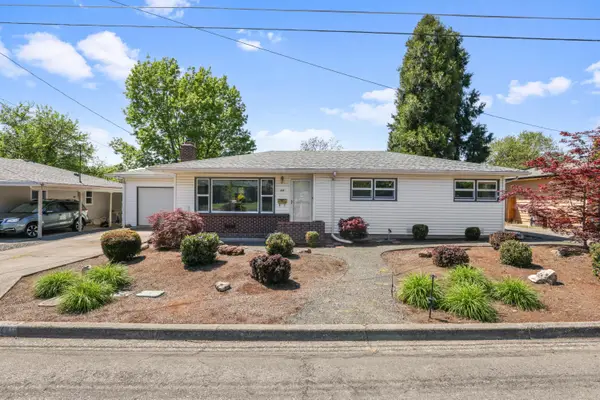 444 NE 12th Street, Grants Pass, OR 97526