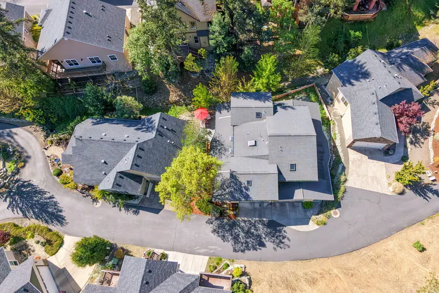 210 Oak Knoll, Jacksonville, OR 97530 - #2