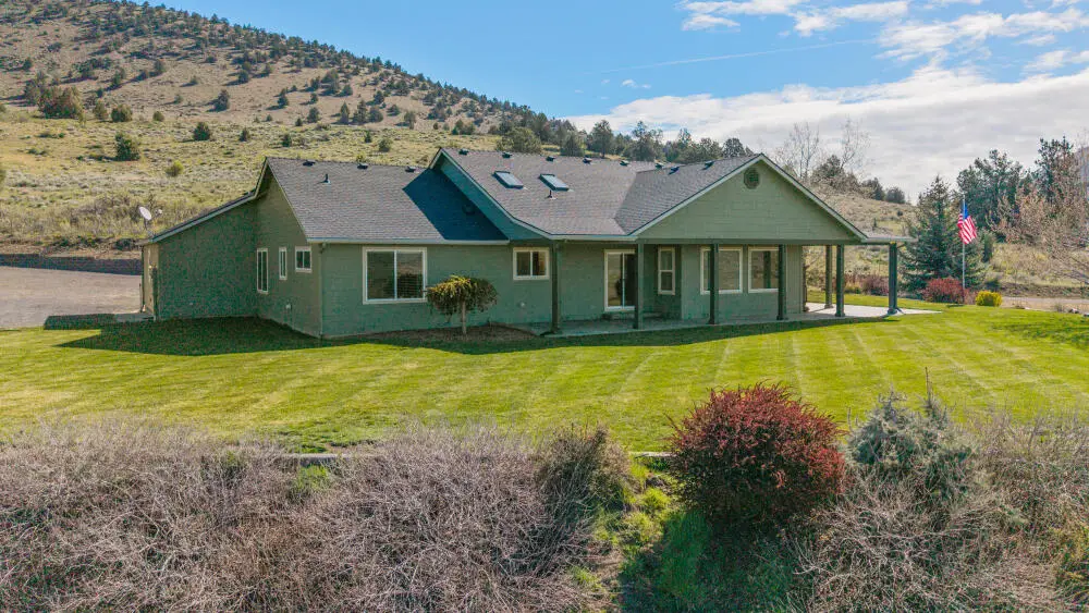 12445 Highway 140 E, Klamath Falls, OR 97603 - #1