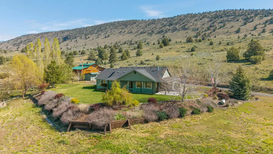 12445 Highway 140 E, Klamath Falls, OR 97603 - #2