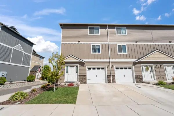 7790 Jacqueline Way, White City, OR 97503