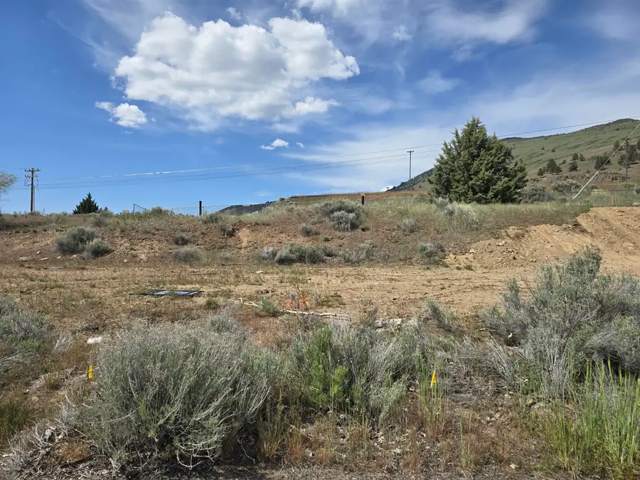 6029 Dove Hollow Drive, Klamath Falls, OR 97603 - #2