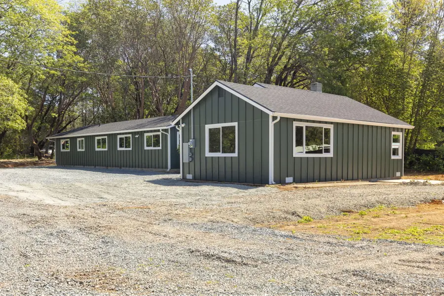 3909 Caves Highway, Cave Junction, OR 97523 - #2