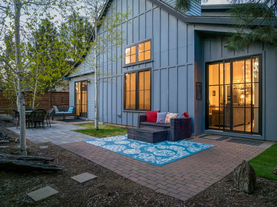 1109 N Forest Edge Drive, Sisters, OR 97759 - #3