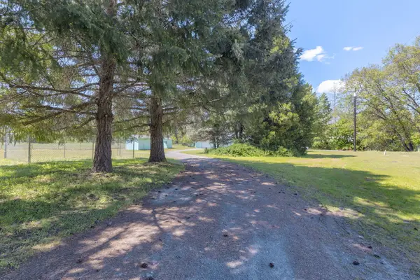 637 Covered Bridge Road, Rogue River, OR 97537