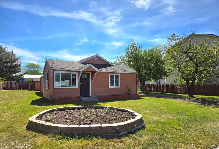 756 NW Fairmont Street, Prineville, OR 97754 - #2