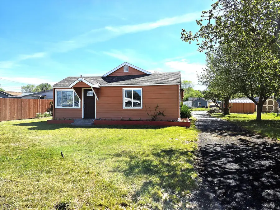 756 NW Fairmont Street, Prineville, OR 97754 - #3