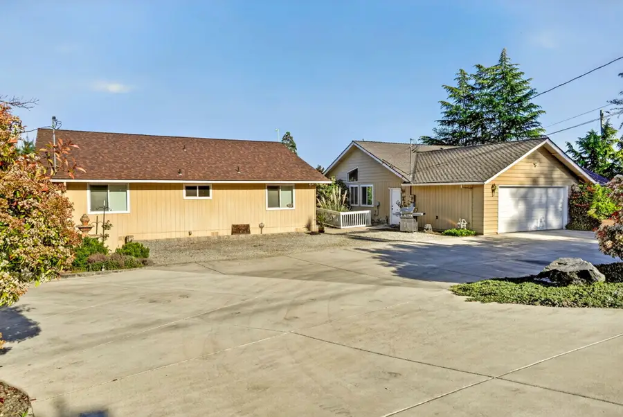 2244 Hillside Drive, Medford, OR 97502 - #3