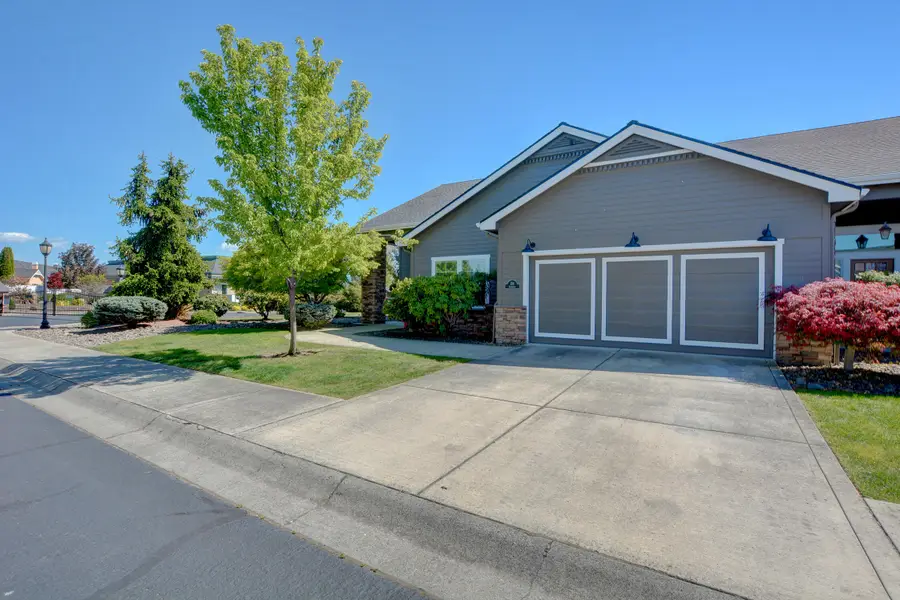 108 Sandridge Way, Eagle Point, OR 97524 - #2