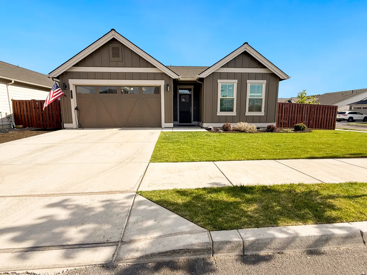 1056 NE Henry Drive, Prineville, OR 97754 - #1