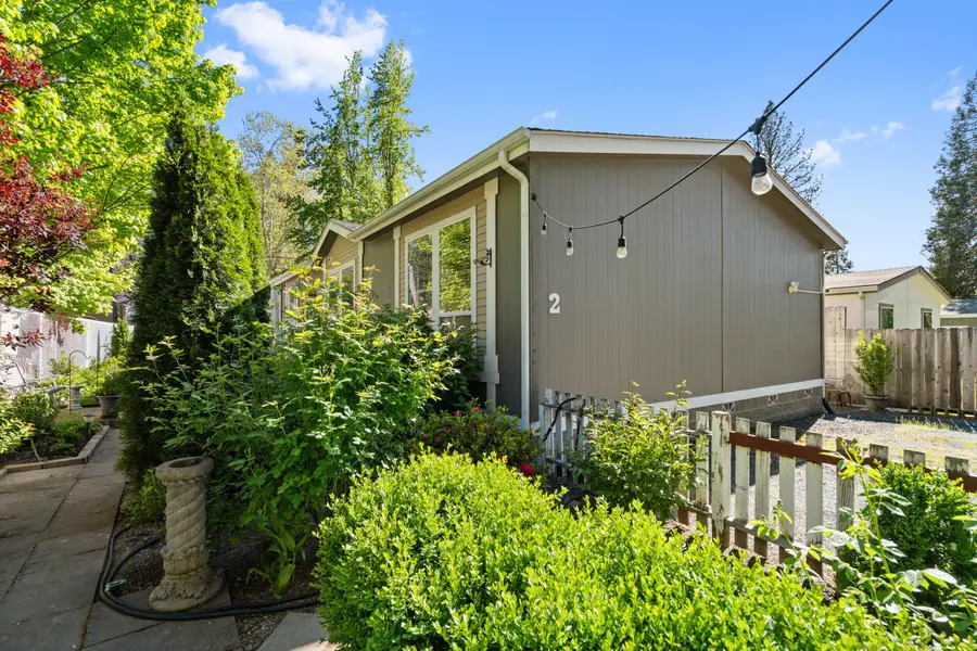 594 Detrick Drive #Space 2, Grants Pass, OR 97527 - #2