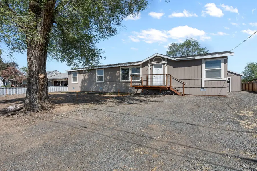 397 SE 6th Street # A, Madras, OR 97741 - #2