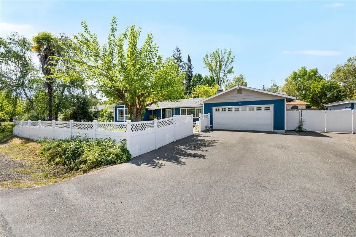 975 Fruitdale, Grants Pass, OR 97527 - #1