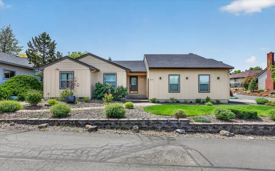 2458 Republic Way, Medford, OR 97504 - #2