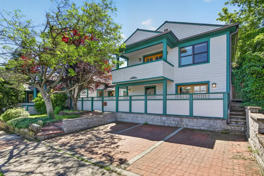 19 Gresham Street, Ashland, OR 97520 - #2