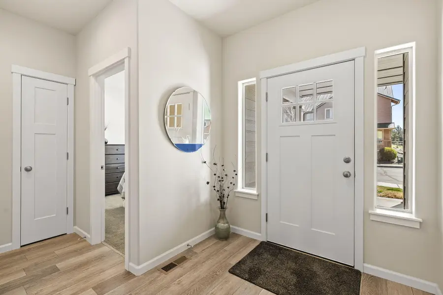 2955 NW Greenwood Court, Redmond, OR 97756 - #2