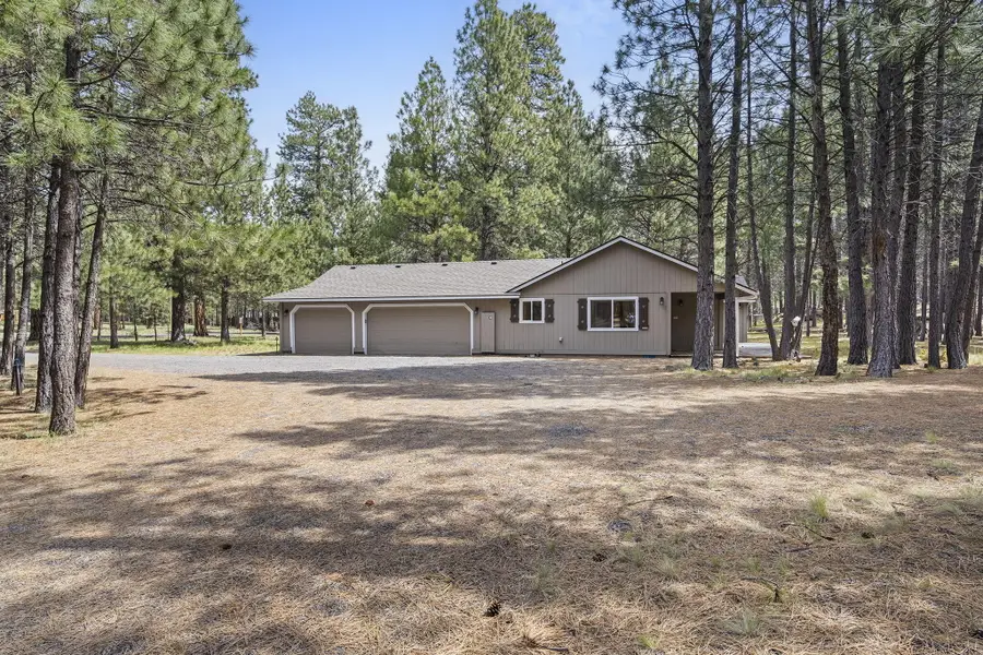 14485 Mountain View Loop, Sisters, OR 97759 - #2