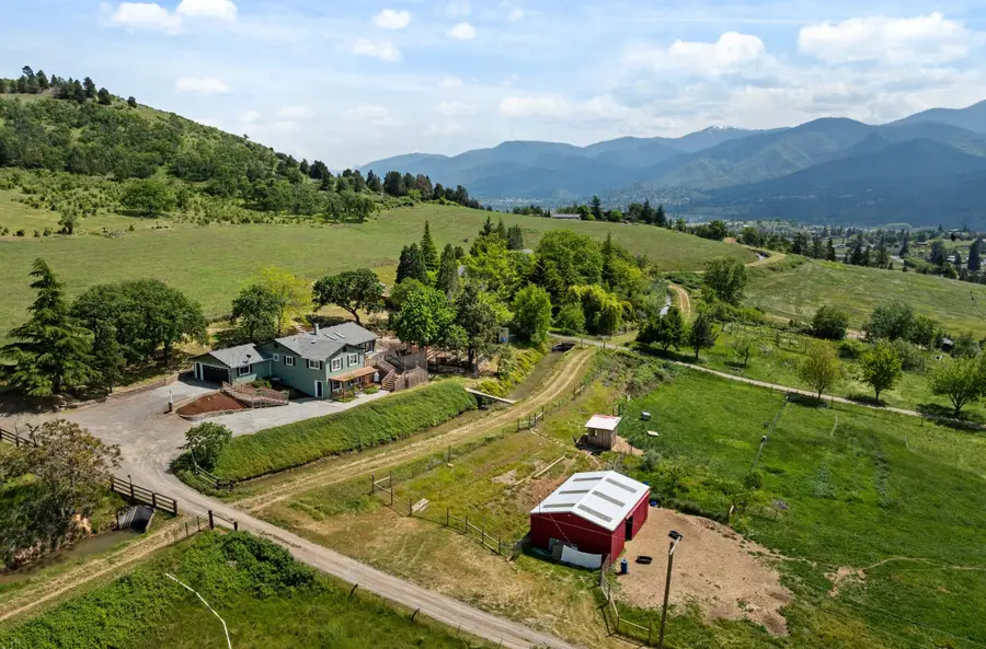 2140 N Valley View Road, Ashland, OR 97520 - #2