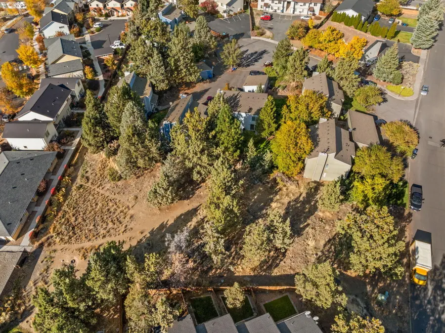 2101 NE Holliday Avenue, Bend, OR 97701 - #2