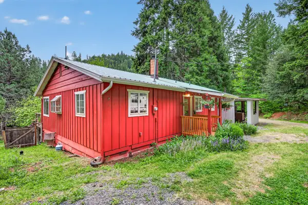 181 Brimstone Road, Wolf Creek, OR 97497