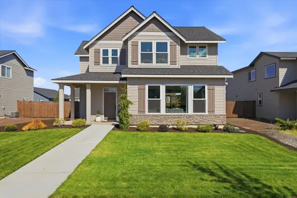 748 NW 27th Street, Redmond, OR 97756