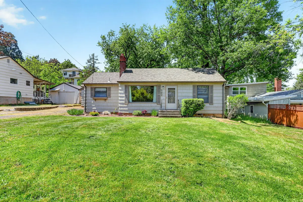 755 Walker Avenue, Ashland, OR 97520 - #1