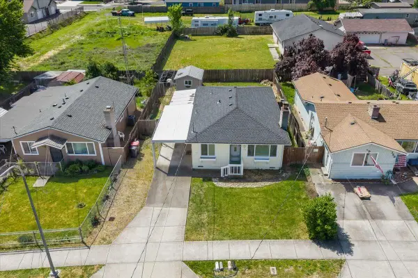 166 Mace Road, Medford, OR 97501