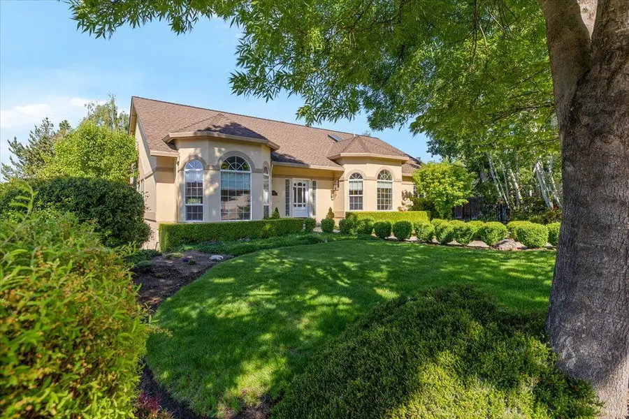 1527 Pebble Beach Court, Medford, OR 97504 - #3