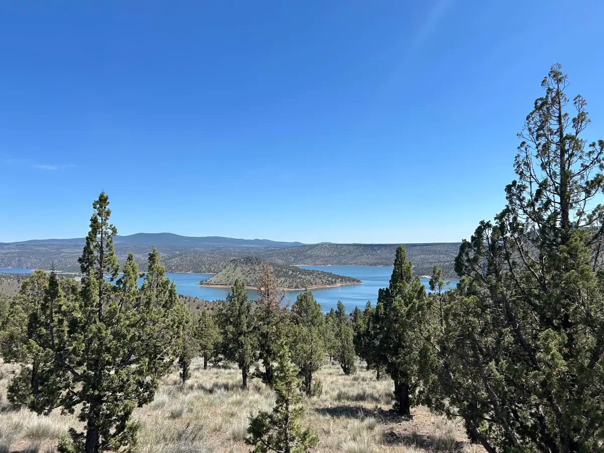 1800 SE Gentian Way, Prineville, OR 97754 - #1
