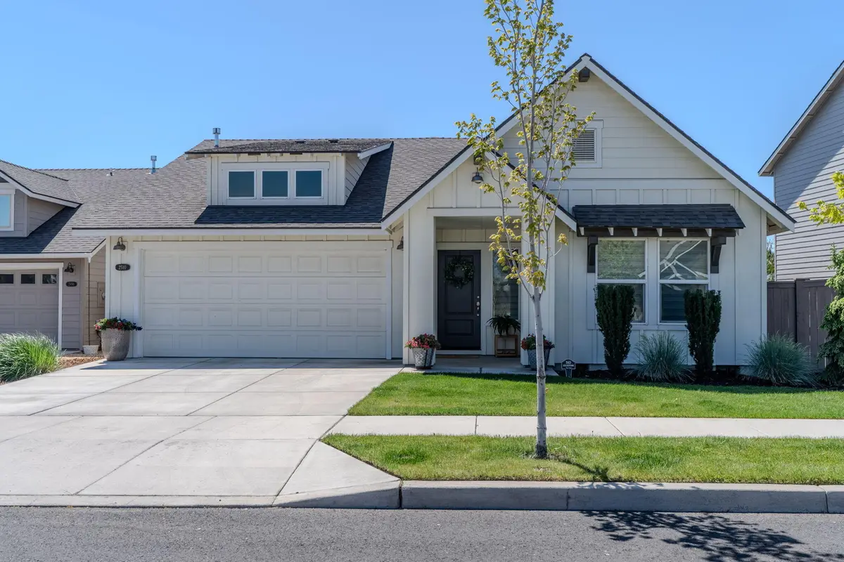 2510 SW Newberry Loop, Redmond, OR 97756 - #1